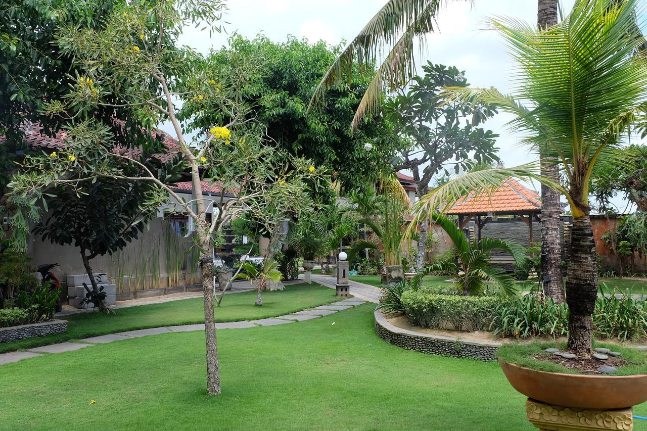 Puri Nusa Beach Hotel Lembongan Exterior foto