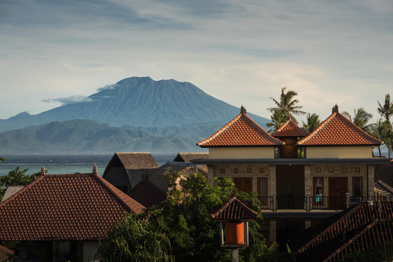 Puri Nusa Beach Hotel Lembongan Exterior foto